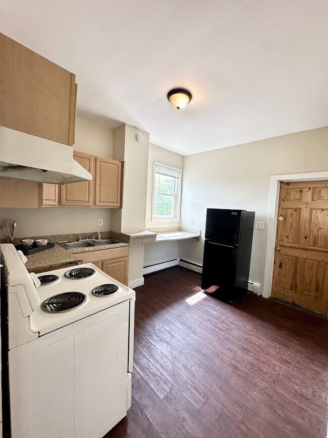 Building Photo - 281 Ontario St