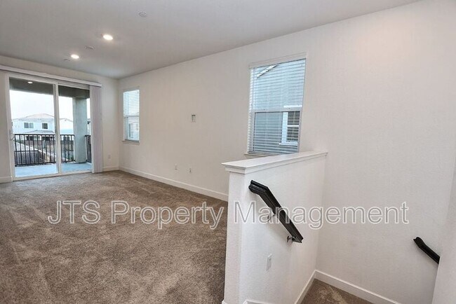 Building Photo - 3606 Nuestra Ave