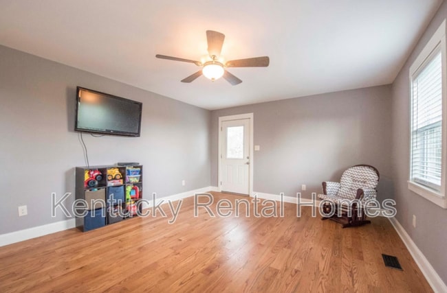 Building Photo - 6722 Athens Boonesboro Rd