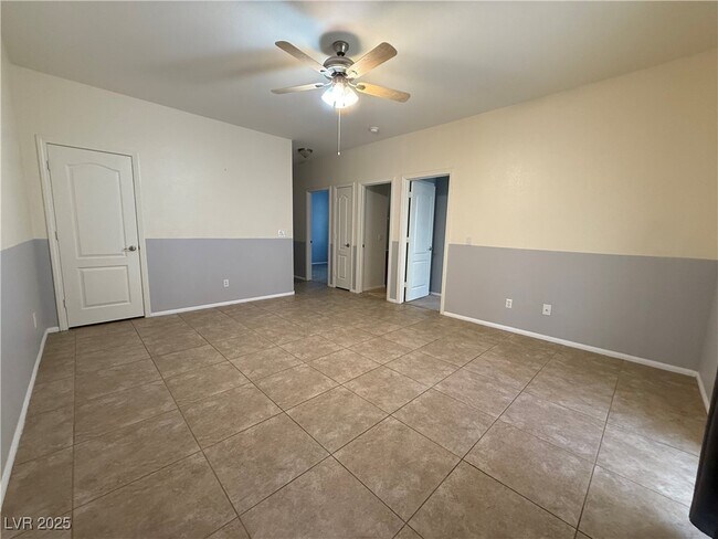 Building Photo - 5122 Echo Shire Ave