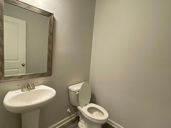 Building Photo - 1727 Holman Forest Dr NE