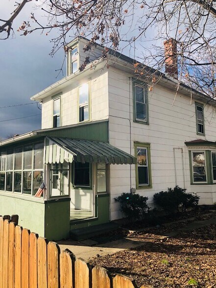 Primary Photo - 1515 King St