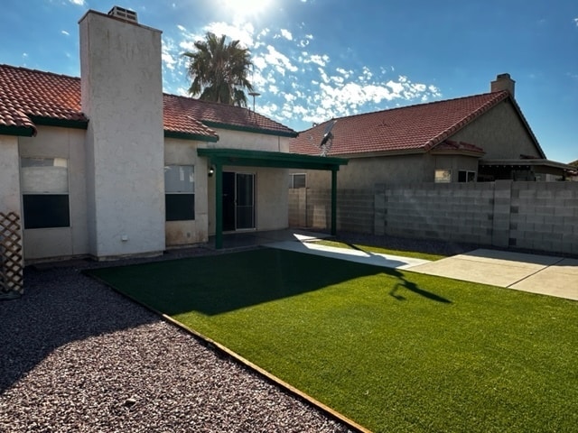 Building Photo - HOUSE FOR RENT