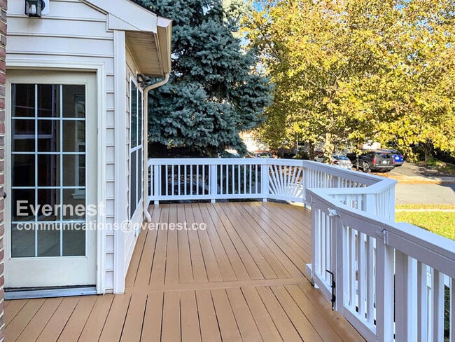 Building Photo - 43206 Somerset Hills Ter