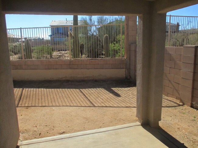 Building Photo - Bright 3BR + Fenced Yard + Community Pool Access in Rancho Sahuarita