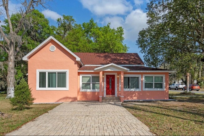 Building Photo - 308 N Prescott St