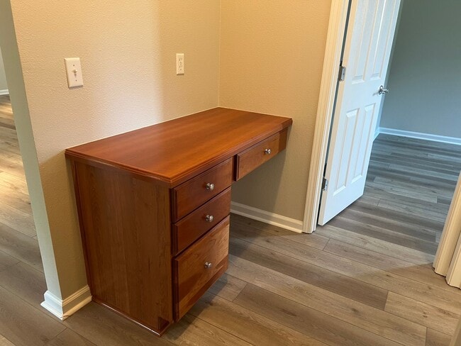 Building Photo - Lovely 3BR Ranch-Style Home in Sun City-Available 12/22/25