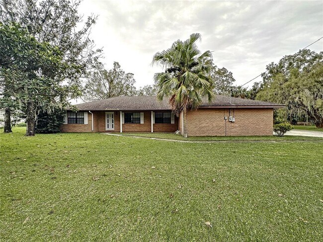 Primary Photo - 722 W Alamo Dr