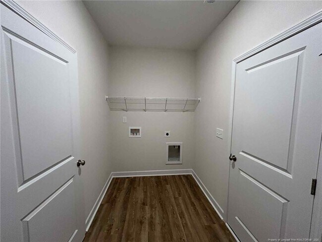 Building Photo - 245 Godwin Gate St