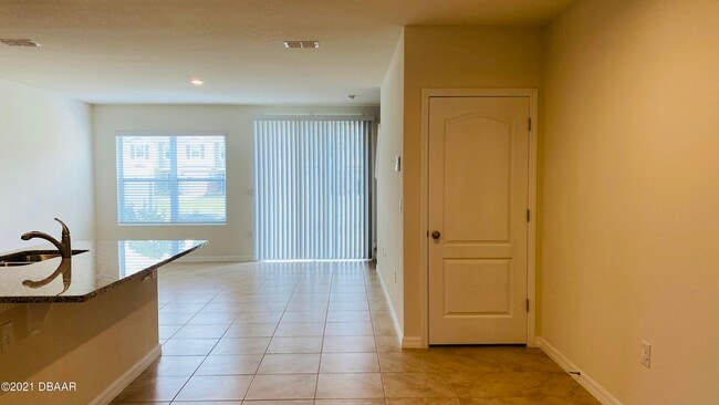 Building Photo - 8 Bella Oaks Dr