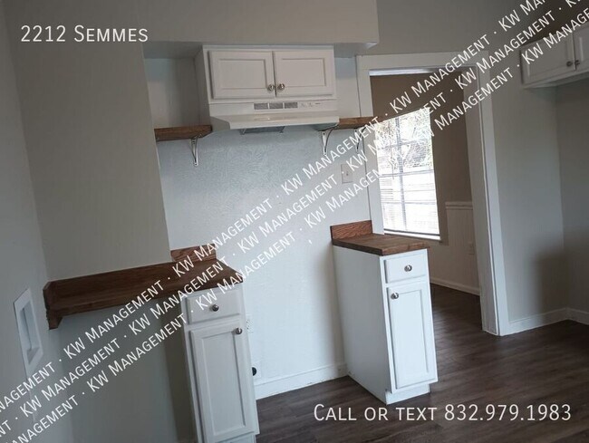 Building Photo - 2212 Semmes-