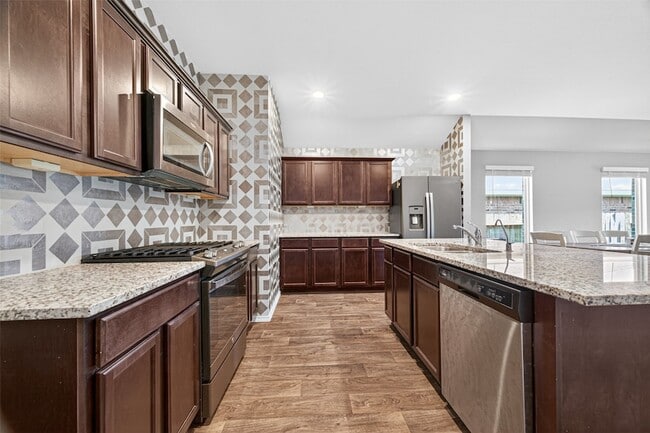 Building Photo - 40347 Blossom Vly Ln
