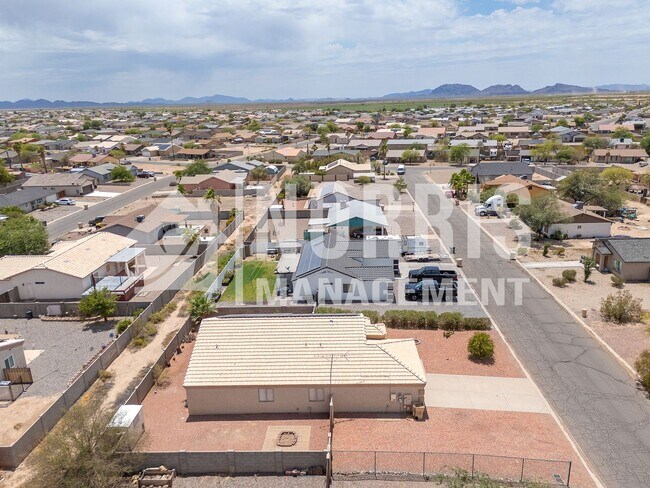 Building Photo - Nice Established Home in Arizona City