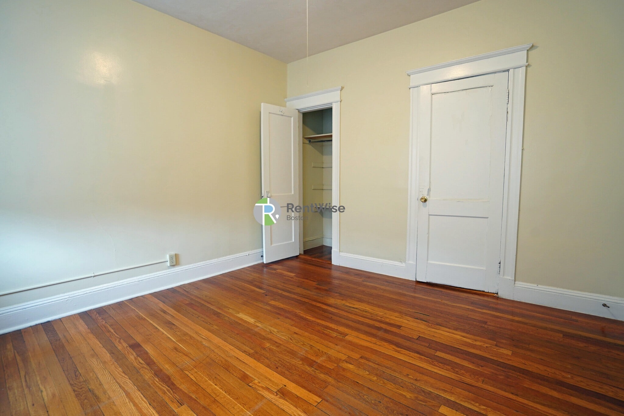 Building Photo - 64 Woodstock Ave