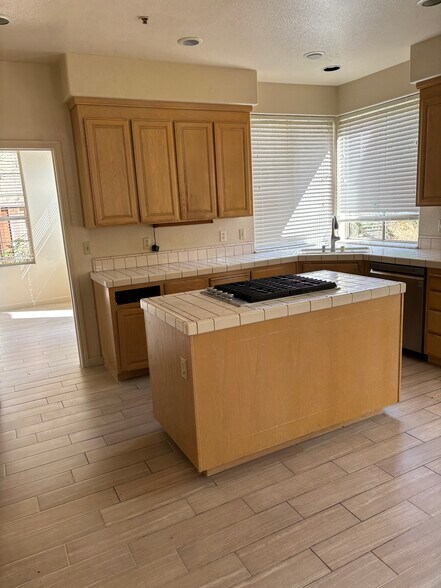 Building Photo - 17610 Winding Creek Rd