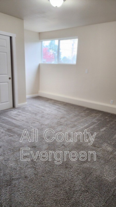 Building Photo - 1405 Wright Ave