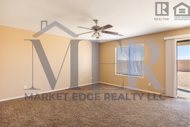 Building Photo - 4Bed/2.5 Bath Home in Maricopa! $1499 MOVE...