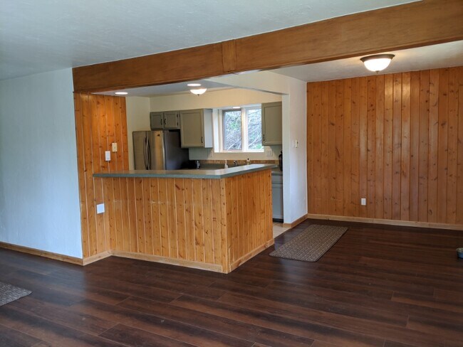 Building Photo - 2562 Cortina Ln