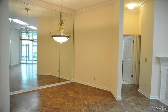 Building Photo - 4540 Laclede Ave