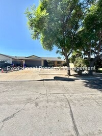 Building Photo - Ready to move in 3 bedroom 2 bath home
