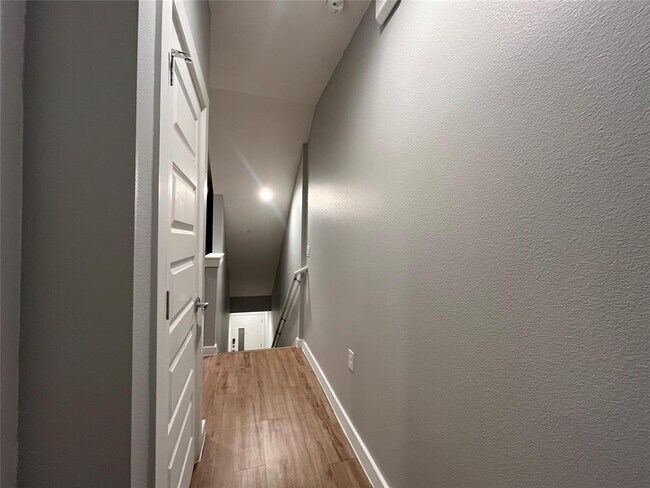 Building Photo - 11425 Pastini Cir