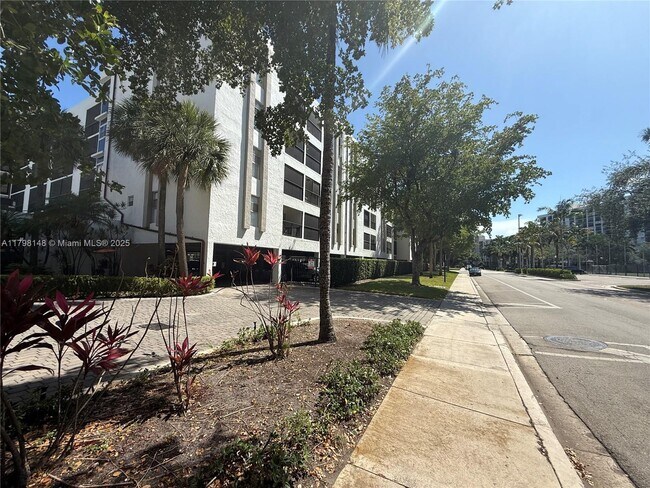 Building Photo - 201 178th Dr
