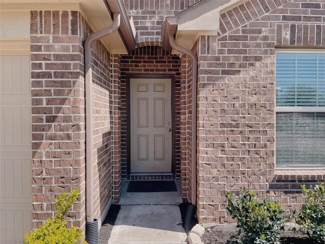 Primary Photo - 8123 Carillon Way