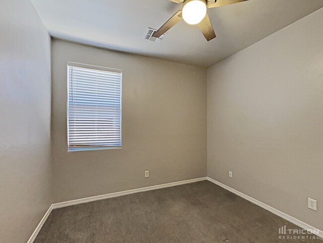Building Photo - 17220 W Lundberg St