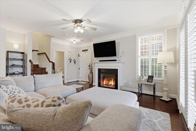 Building Photo - 42616 Hardage Terrace