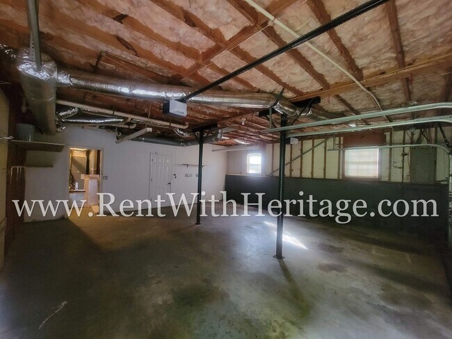 Building Photo - WOW!!!! GREAT HOME WITH PARTIAL FINISHED B...