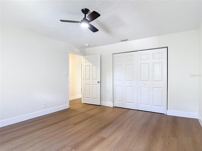 Building Photo - 1415 Frances Dr