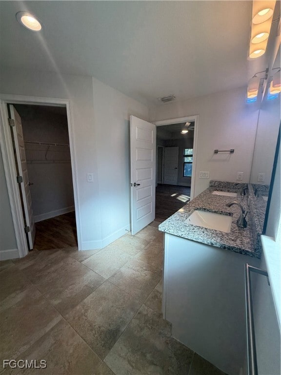 Building Photo - 4602 Karen Ave N