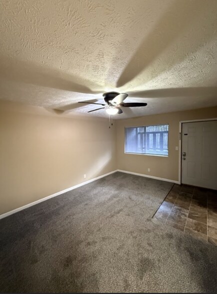 Primary Photo - 2220 C St