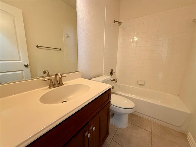 Building Photo - 7818 Liverpool Ln