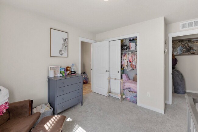 Building Photo - Modern 3 Bed Townhome with Garage – Water ...