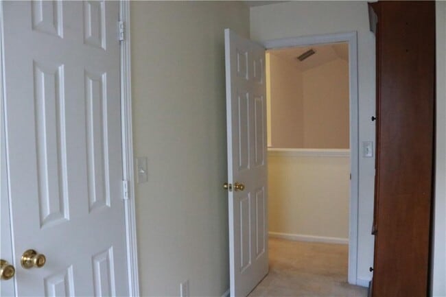 Building Photo - 3825 Jackson Shoals Ct SW