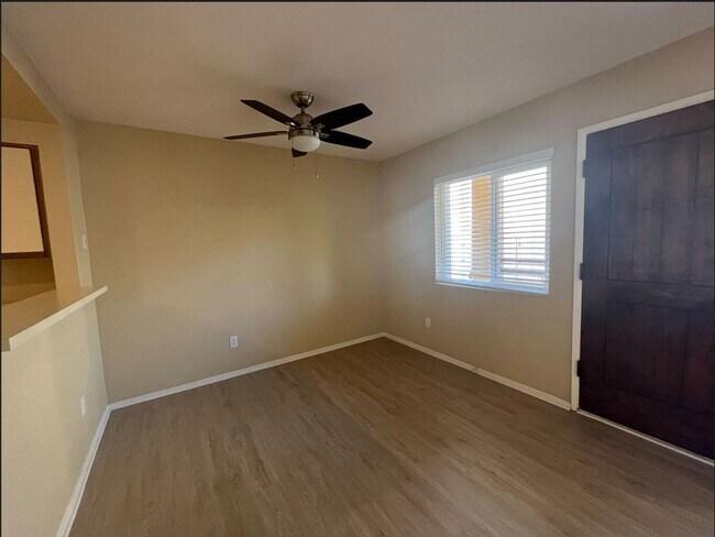 Building Photo - Gorgeous 2BR/2.5BA Condo in University City/Golden Triangle