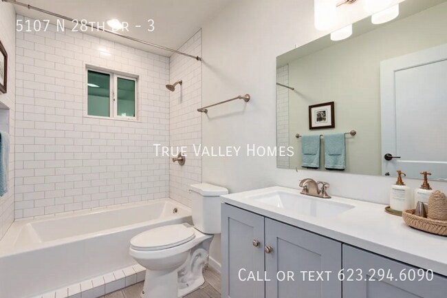 Building Photo - 5107 N 28th Dr