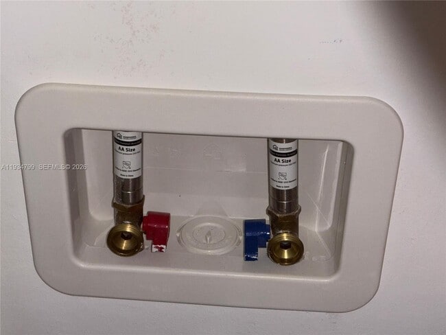 Building Photo - 3642 NE 171 St