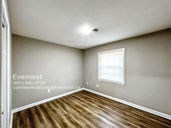 Building Photo - 731 Cumberland Cove