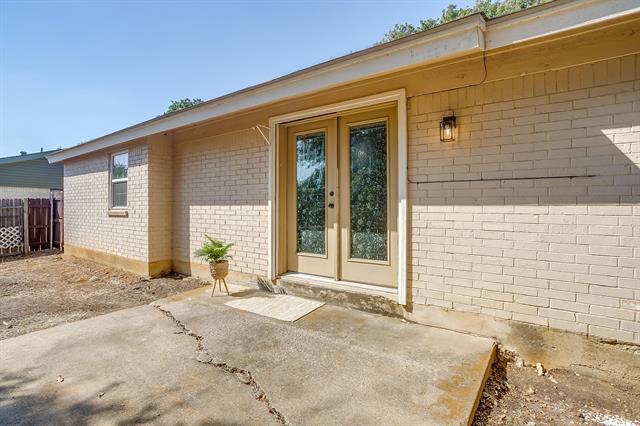 Building Photo - 7036 Crabtree Ln