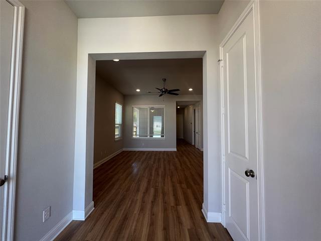 Building Photo - 6681 Lake Overlook Dr