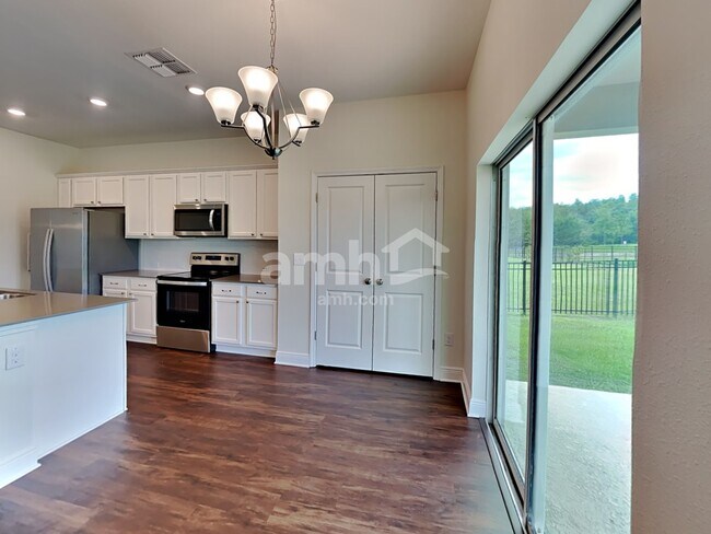 Building Photo - 20379 Calla Lily Dr