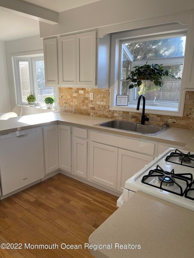 Building Photo - 80 Girard Ave