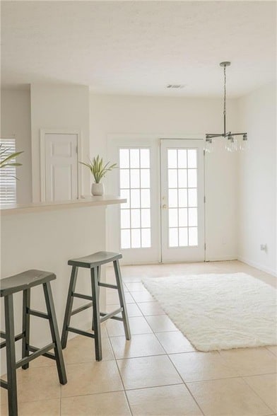 Building Photo - 340 Timber Gate Ct