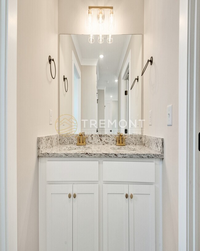 Building Photo - 1224 J Andrews Pl