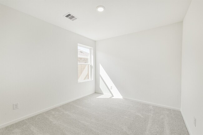 Building Photo - 16611 Rolling Hillside Wy