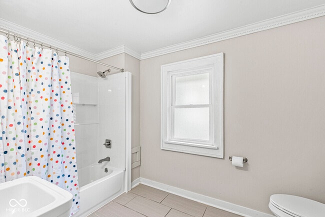 Building Photo - 4248 Carrollton Ave