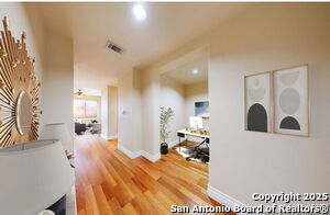 Building Photo - 215 Center St