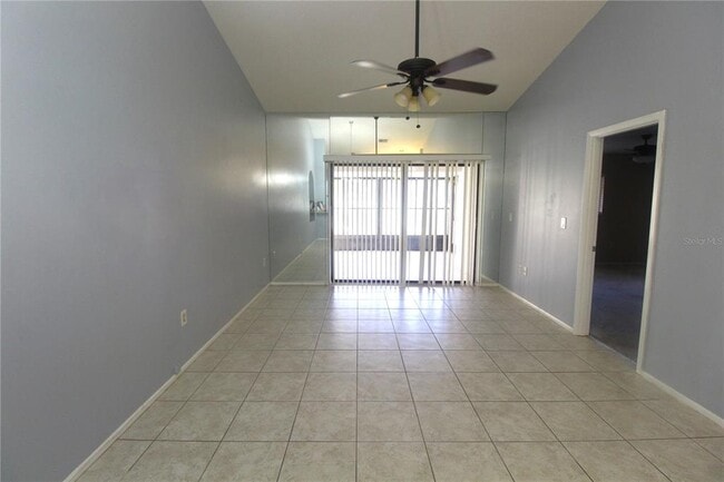 Building Photo - 8403 Gardens Cir